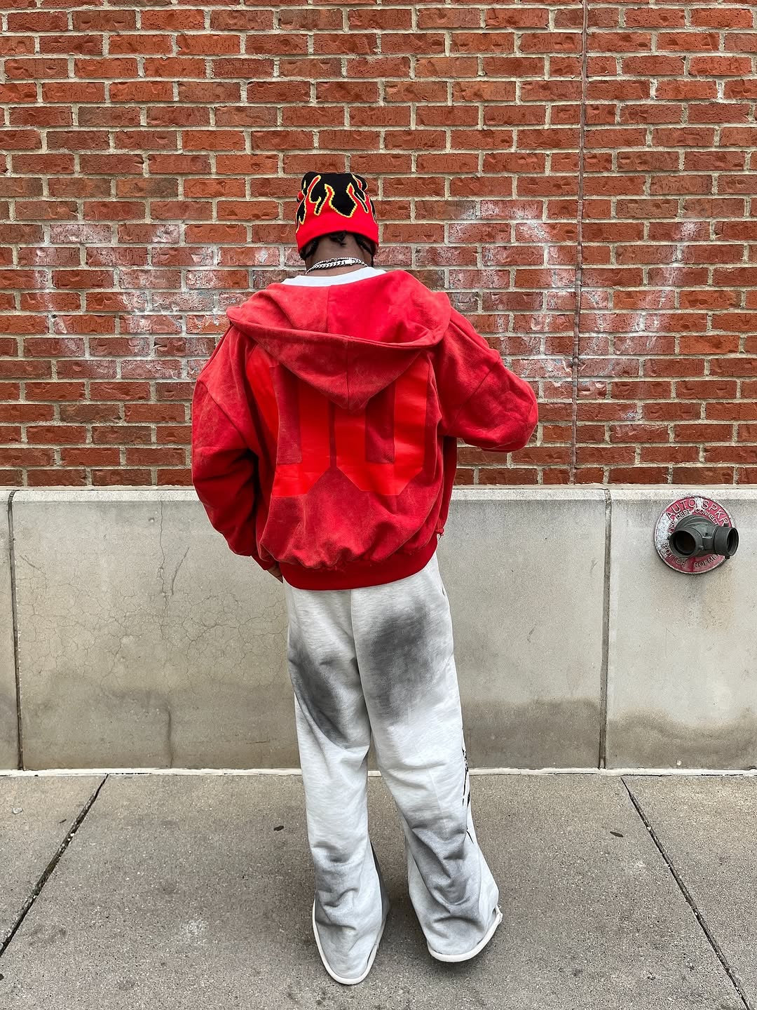 00 ZIP UP HOODIE
