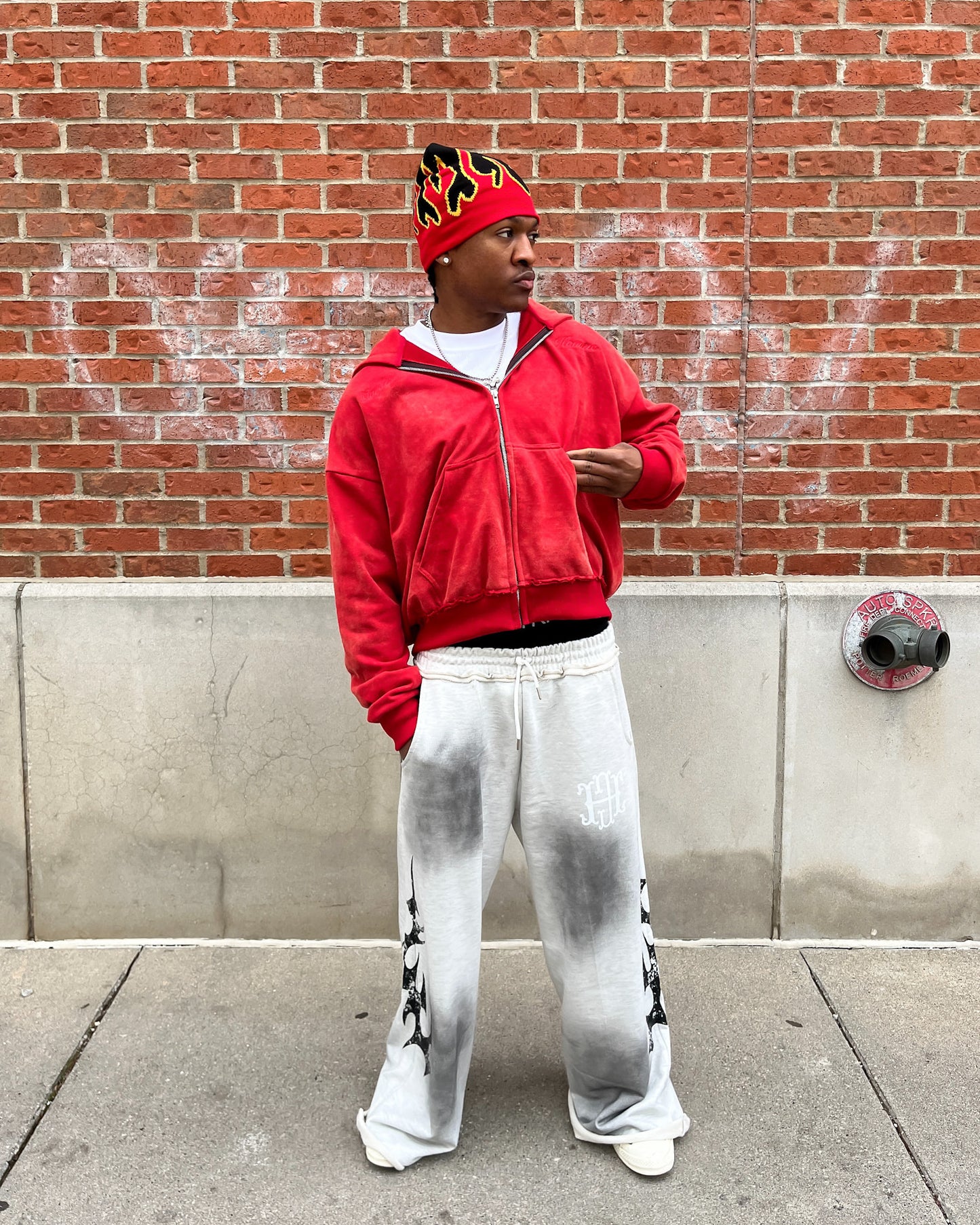00 ZIP UP HOODIE